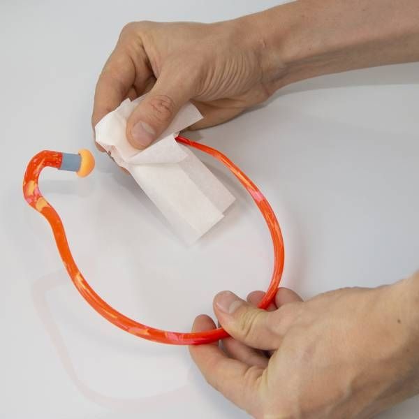 Toallitas desinfectantes para la protección auricular