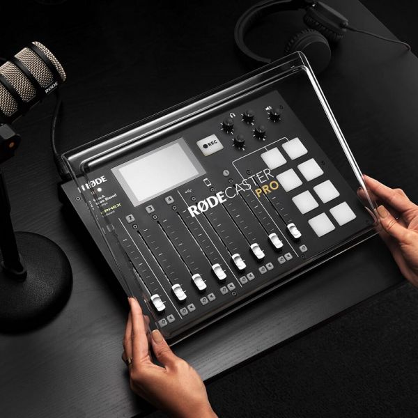 RØDE Cover Pro