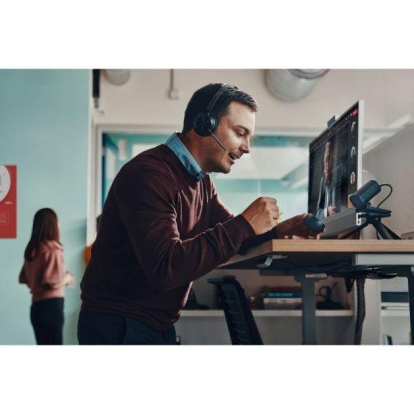 Poly Voyager Focus 2 USB-C-C Teams + adaptador USB-C/A