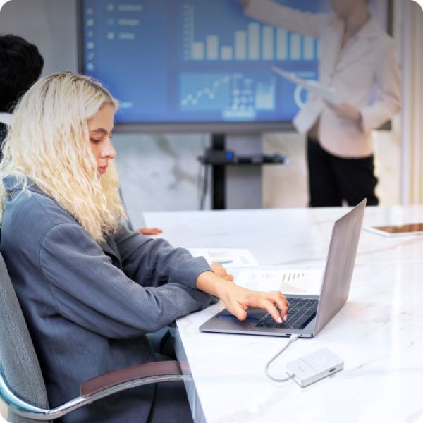 D Link DUP 501 5 in 1 USB C hub