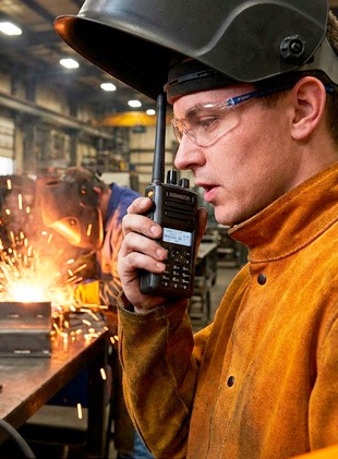 Kenwood NX-3220E VHF - con batería, antena y cargador - Onedirect