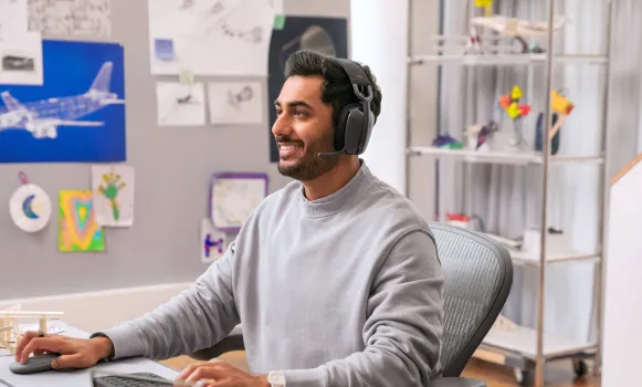 Auriculares Logitech profesionales inalámbricos con micrófono para llamadas y videoconferencias