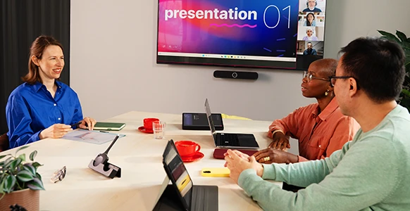 Barco ClickShare Hub para salas Microsoft Teams Rooms Barco ClickShare Hub para salas Microsoft Teams Rooms